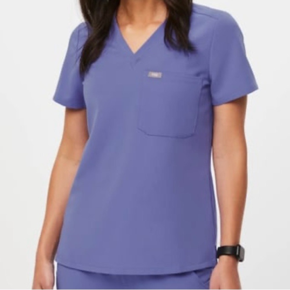 EUC Figs "Catarina" 1-pocket scrub top in Blueberry (PETITE) - S